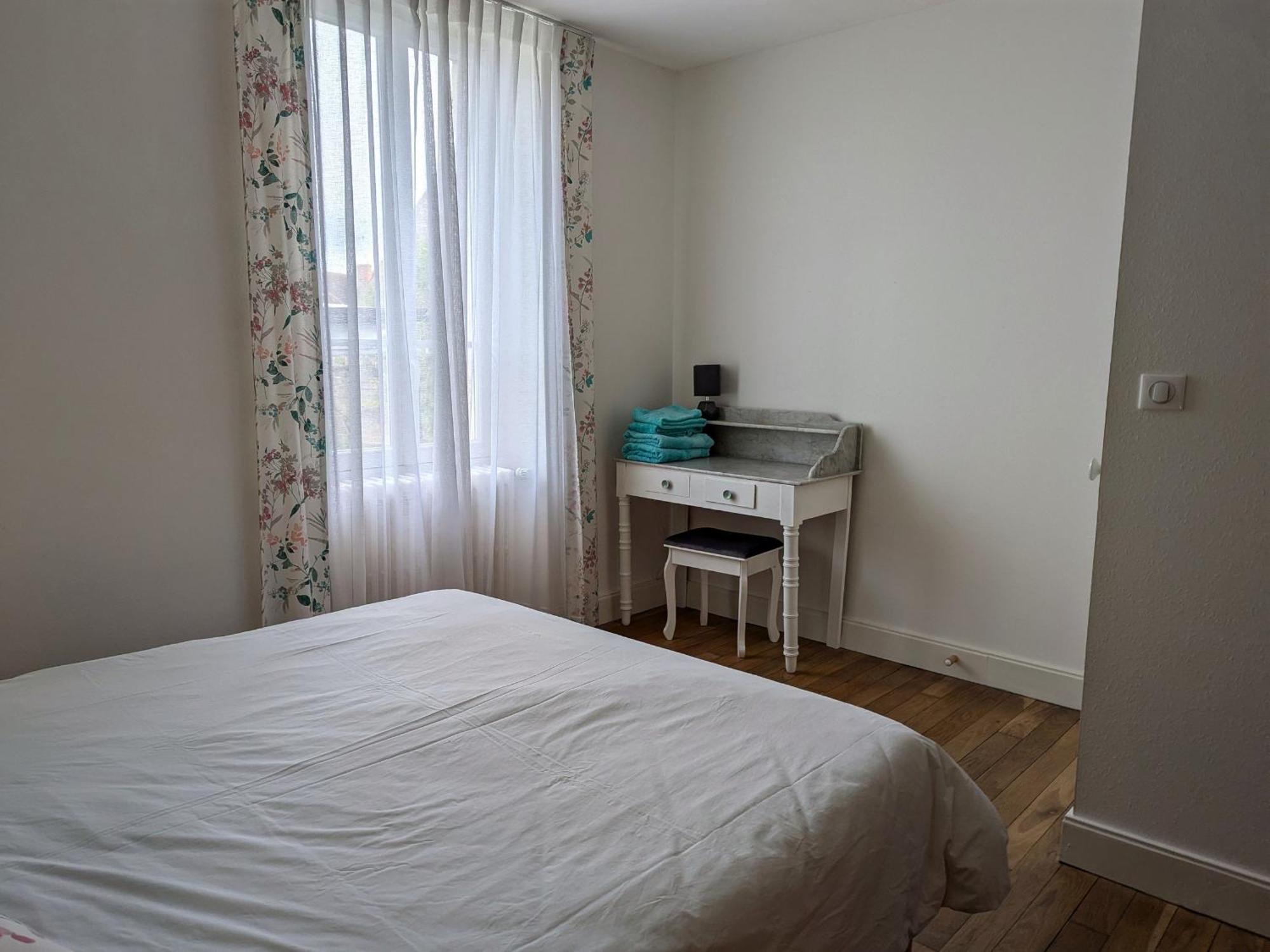 Gite Champetre A Mareau-Aux-Pres: Terrasse, Jardin, Et Confort Pour 6 Personnes - Fr-1-590-140 Exterior photo